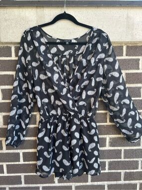 UK2LA Black Paisley Long-Sleeve Wrap Romper
